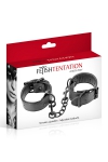 Menottes simili cuir ajustables - Fetish Tentation Menottes simili cuir ajustables - Fetish Tentation